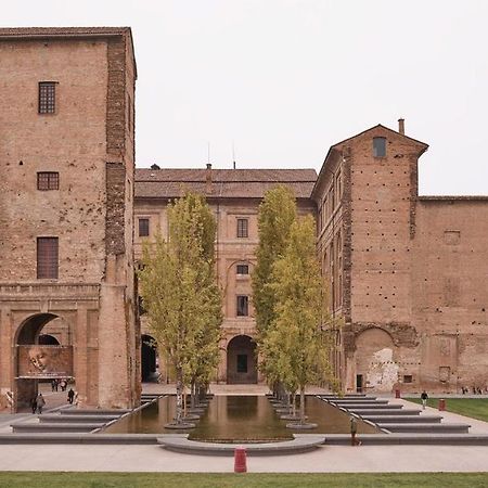 Le Colonne 16 30 Appartement Parma Buitenkant foto
